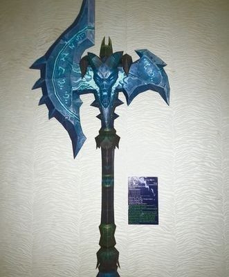 14954 legendarnyj dvuruchnyj topor temnaja skorb shadowmourne world of warcraft iz bumagi razvertka shablon papercraft skachat besplatno mir buma eb0ac06.jpg