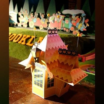 16408 casey jr circus train fantasyland station disney experience iz bumagi razvertka shablon papercraft skachat besplatno mir bumazhnogo modelir edfee0d.jpg
